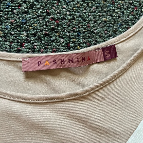 Tan & White Stripe Bag Wing Statement Sleeve Long-Sleeve Modest T-Shirt Top Sz S - Picture 13 of 16